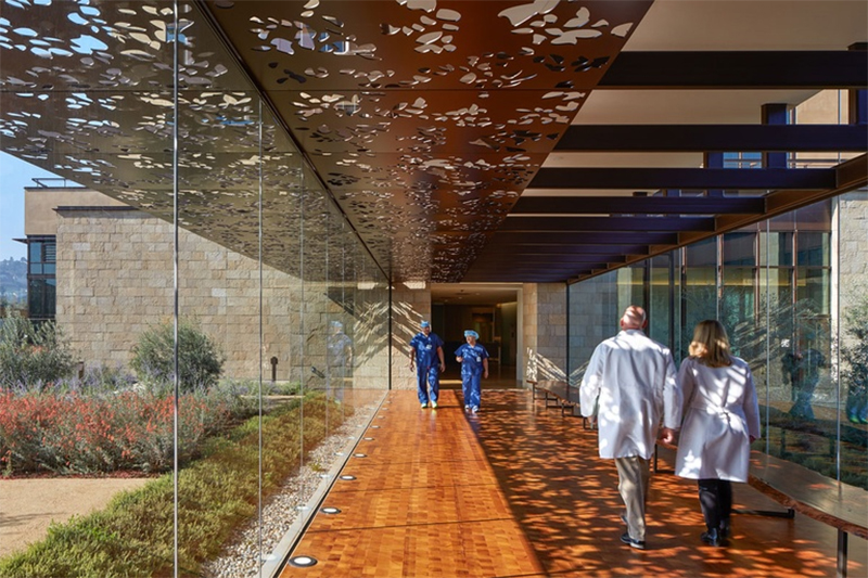 老年疗养中心过道装修效果图