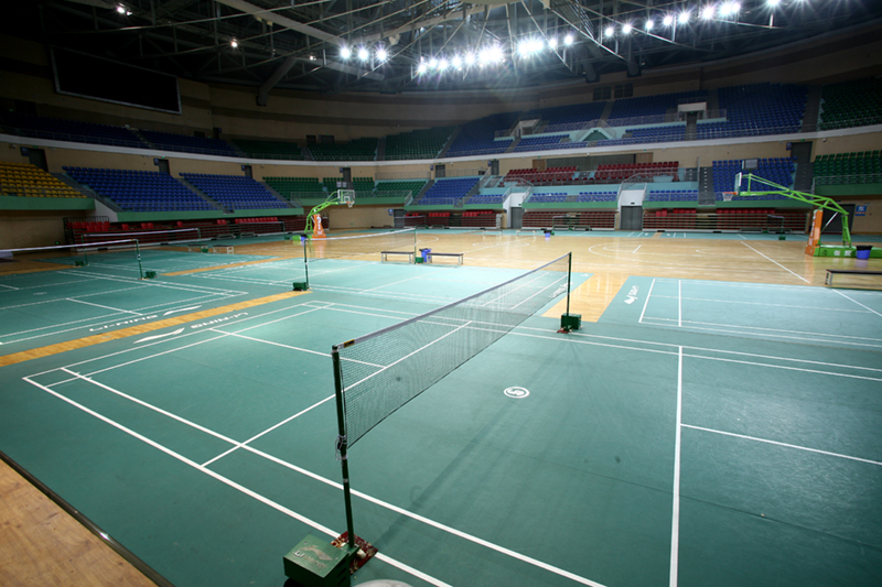 羽毛球训练馆装修设计效果图