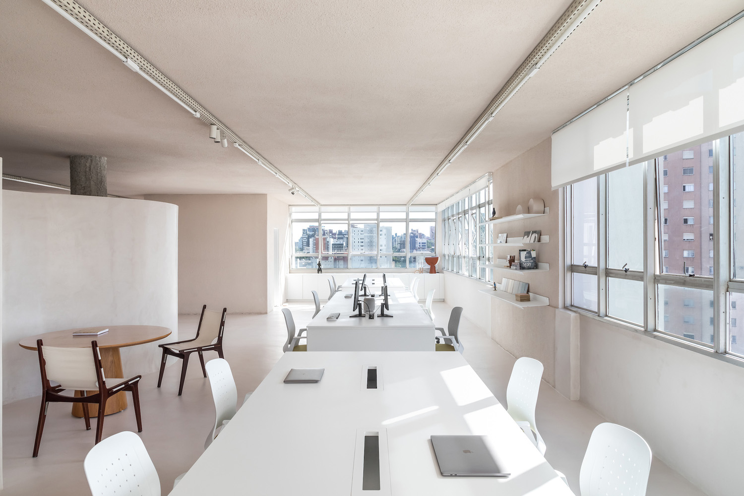 极简办公室装修